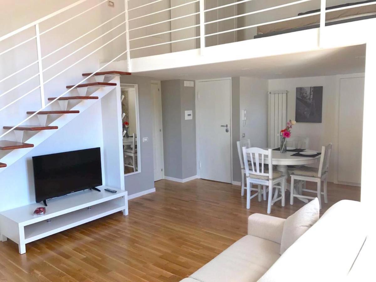 Stay In Naples Flats Exterior foto